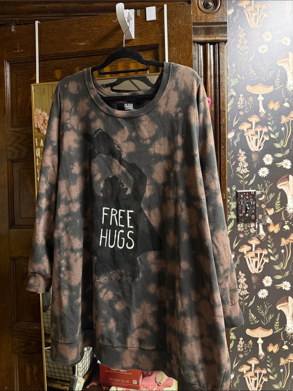 The Texas Chainsaw Massacre Tie-Dye Crewneck Sweatshirt 6x